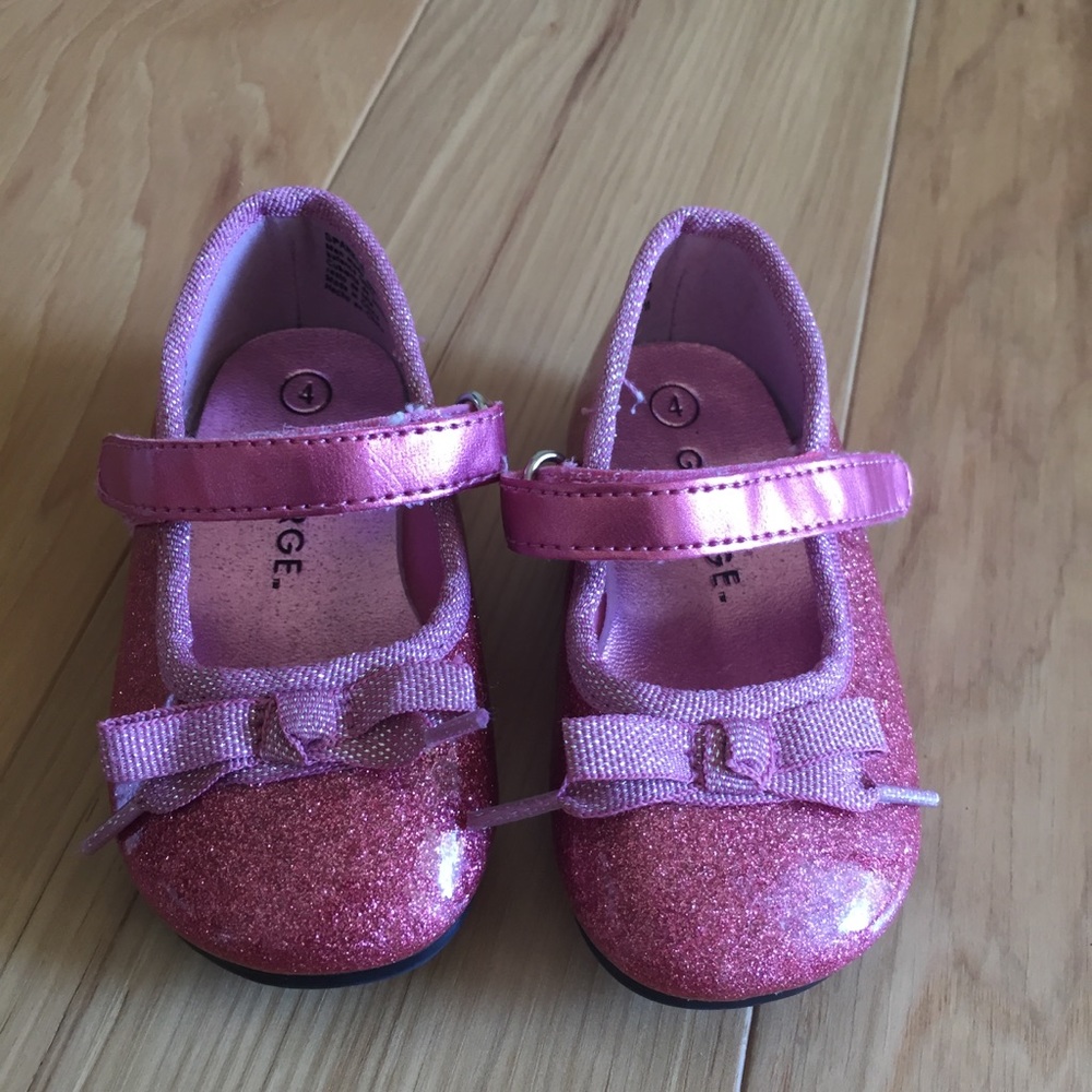 Girls shoes